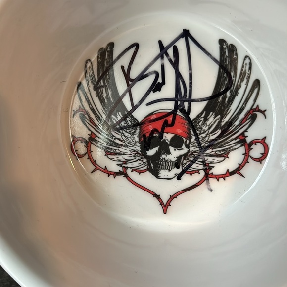 Autographed Bret Michaels ‘Pets Rock’ pink dog bowl - Picture 2 of 8